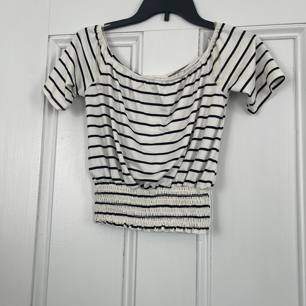 Marci women’s crop top